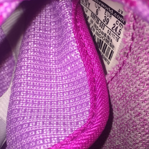 Purple Nike 🖤 - Picture 3 of 3